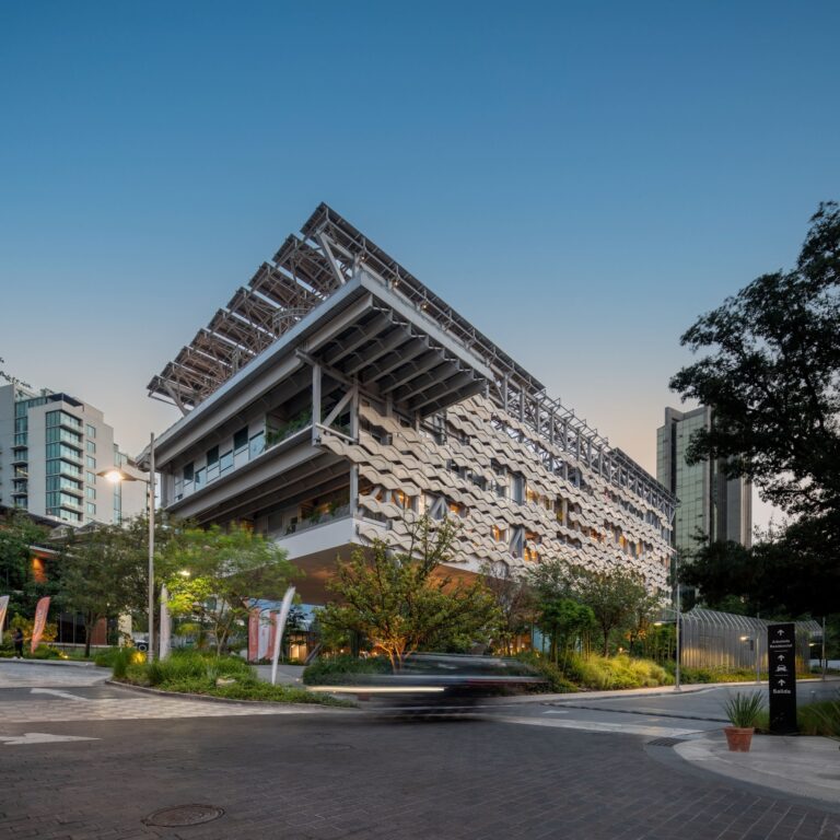 462345549 1106714851459949 4840086889100491380 n 768x768