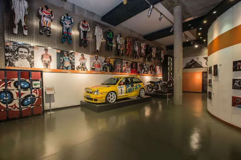 espai motor museu olimpic barcelona.jpg 768x512
